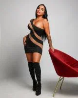 Escort latina curvy en Málaga