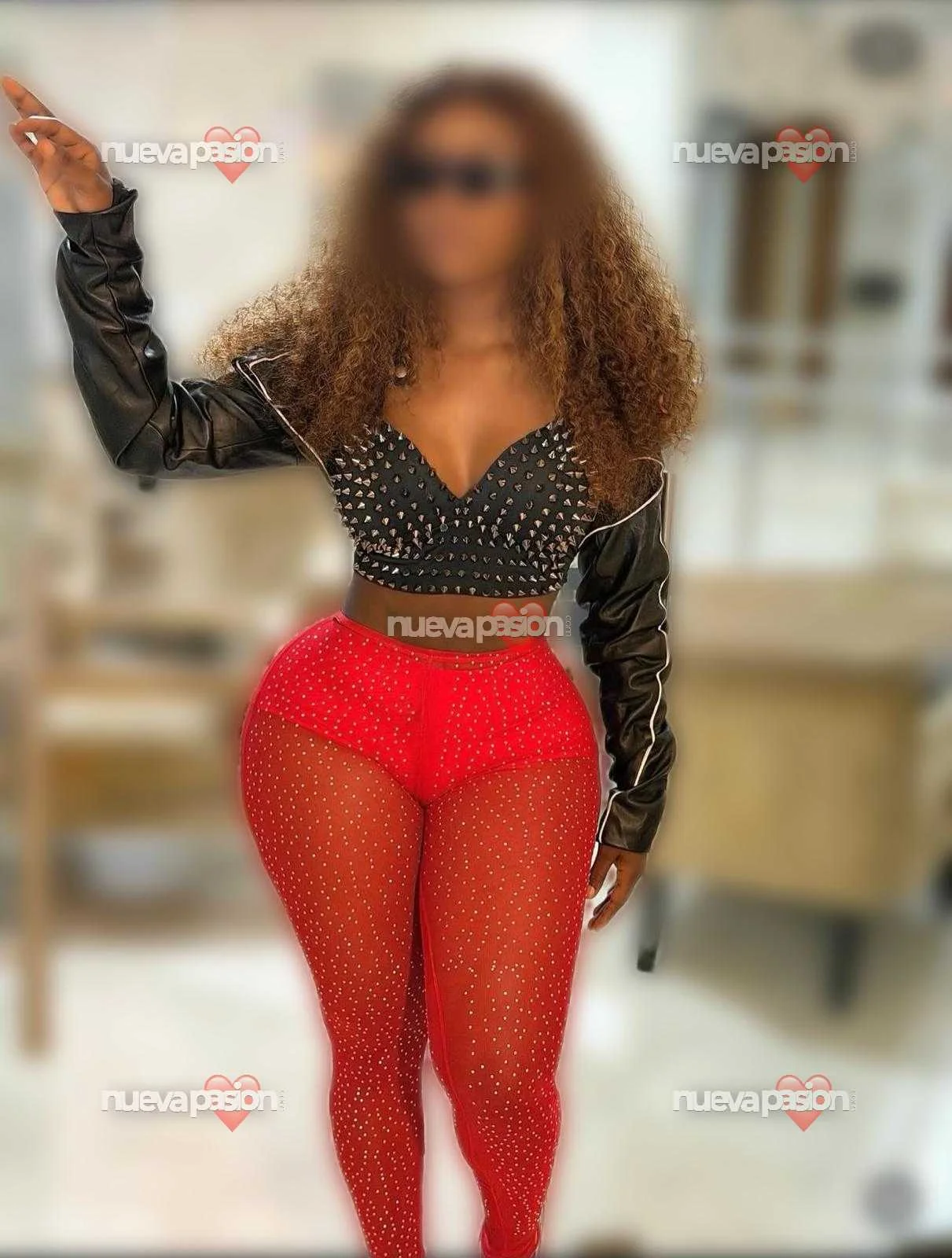 Escort latina curvy en Sevilla