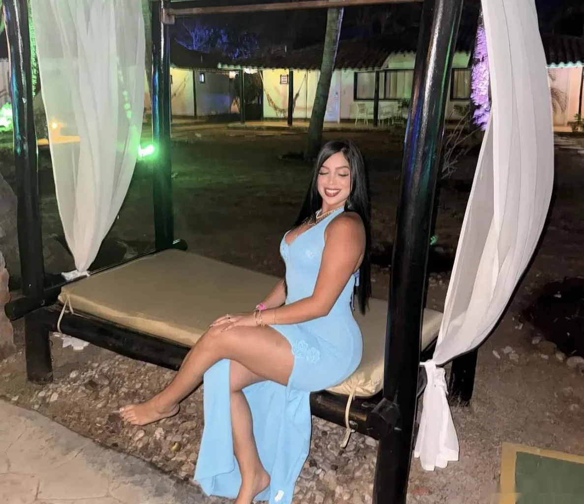 Escort latina curvy en La Coruña