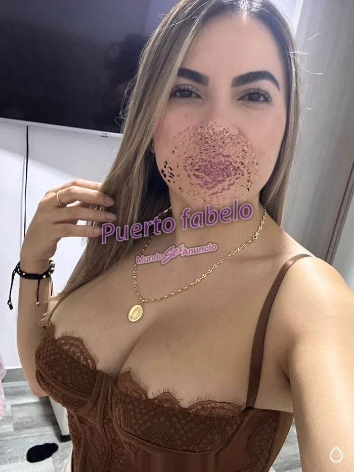 Escort latina curvy en Puerto del Rosario