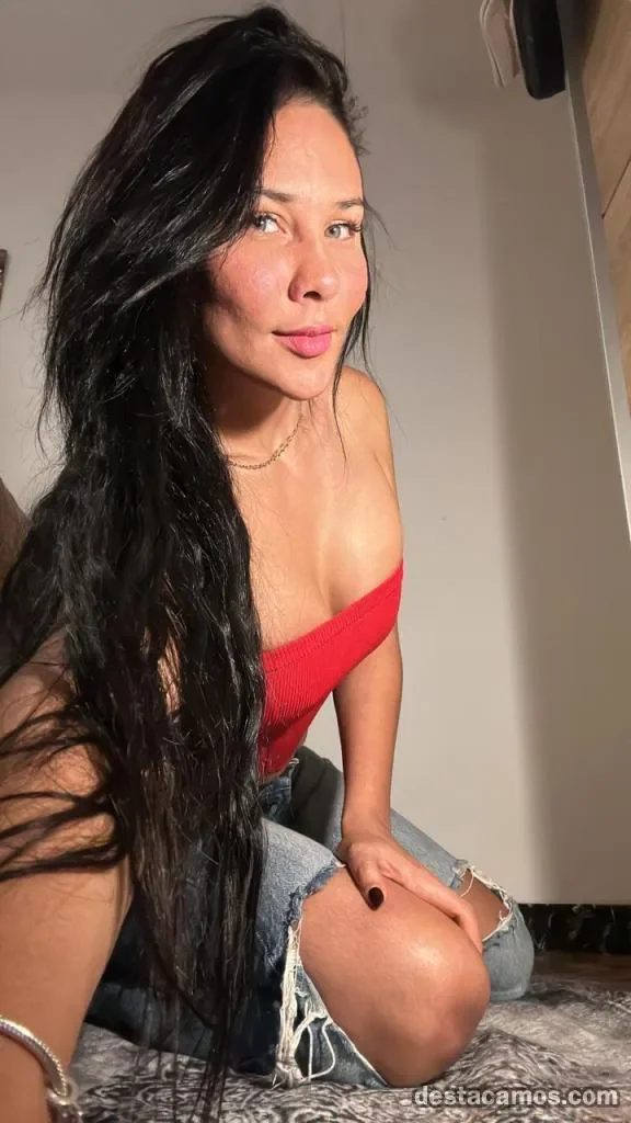 Escort latina curvy en Sevilla