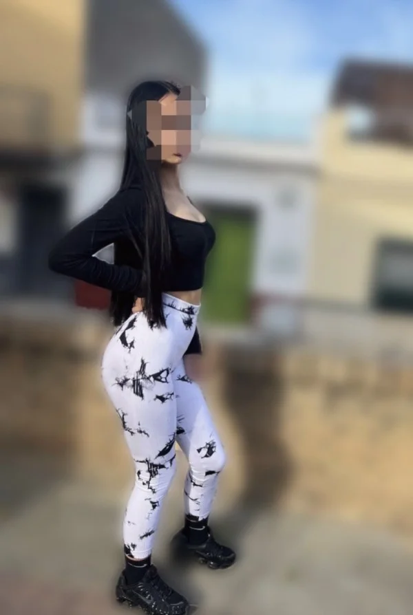 Escort latina curvy en Málaga