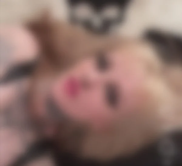 Escort blanca curvy en Madrid