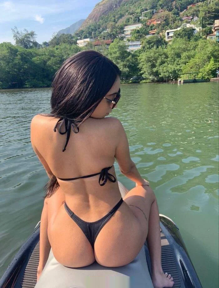 Escort latina curvy en Tolosa