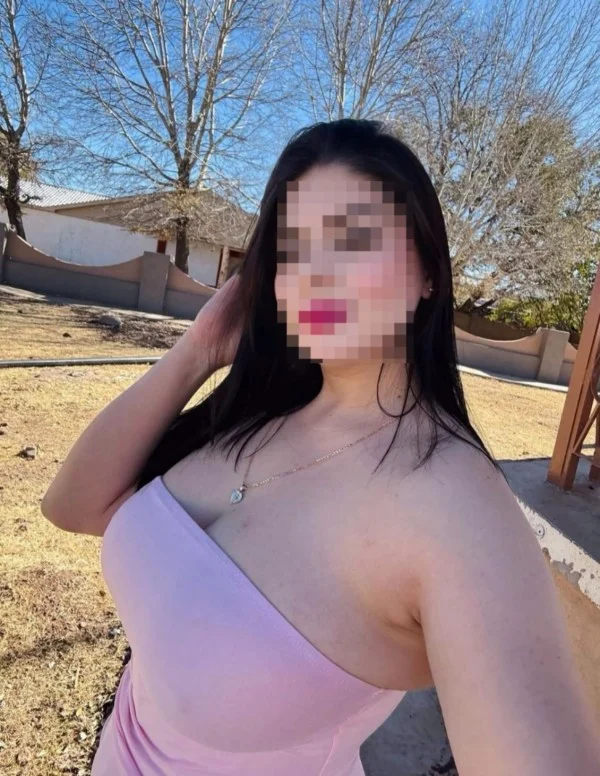 Escort latina curvy en Madrid