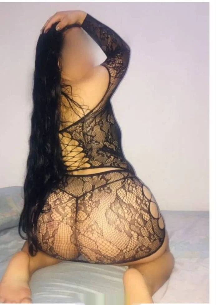 Escort latina curvy en Barcelona
