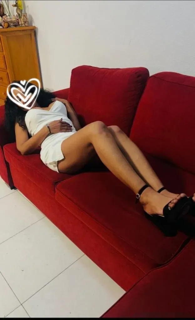 Escort latina curvy en Alicante