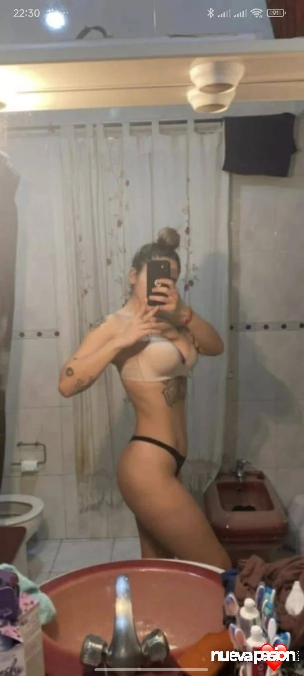 Escort latina curvy en Sevilla