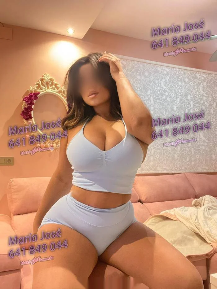 Escort latina curvy en Sevilla