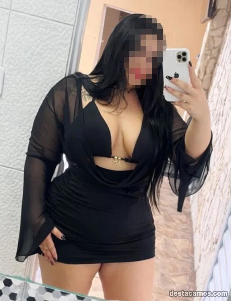 Escort latina curvy en León