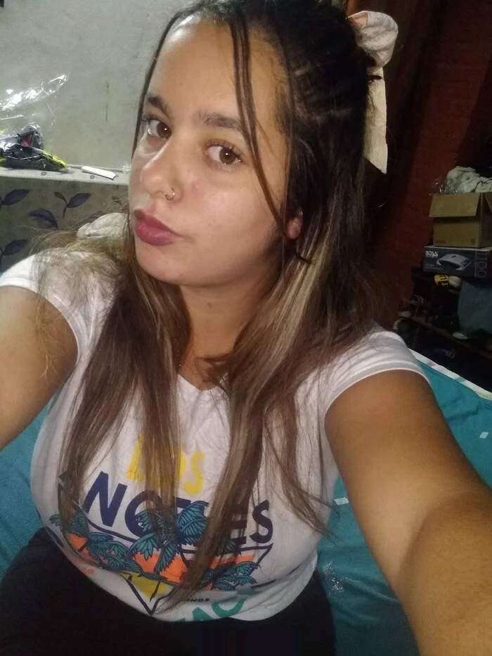 Escort latina delgada en Torrevieja