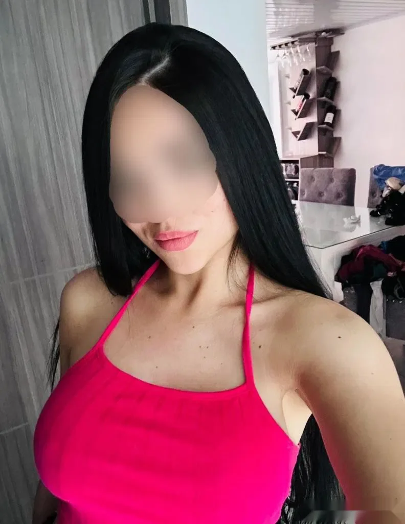 Escort latina curvy en Huesca