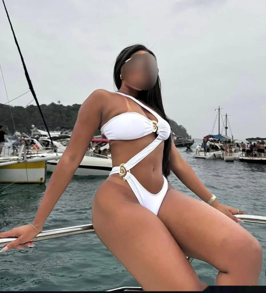 Escort latina curvy en Albacete