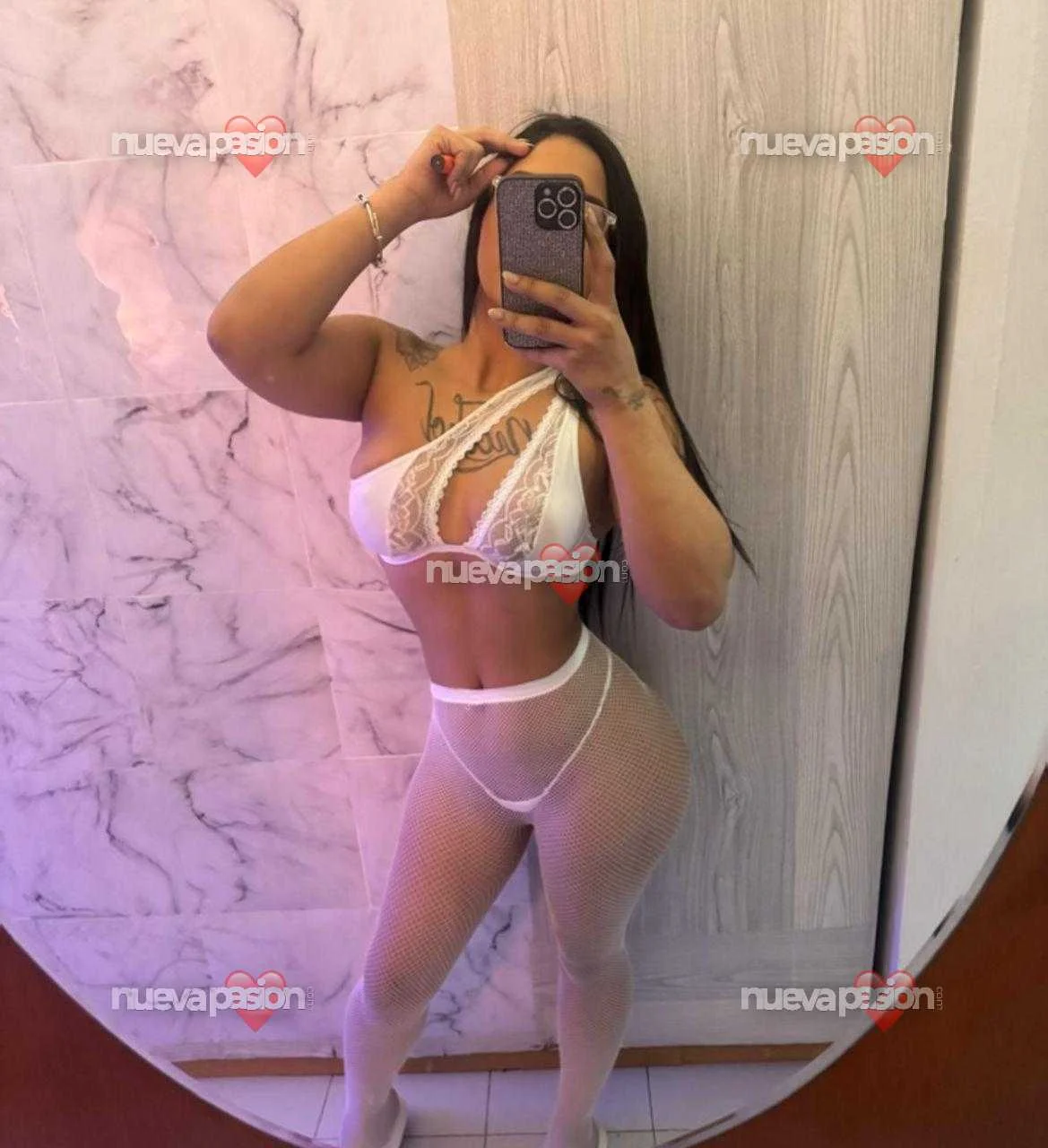 Escort latina curvy en Madrid