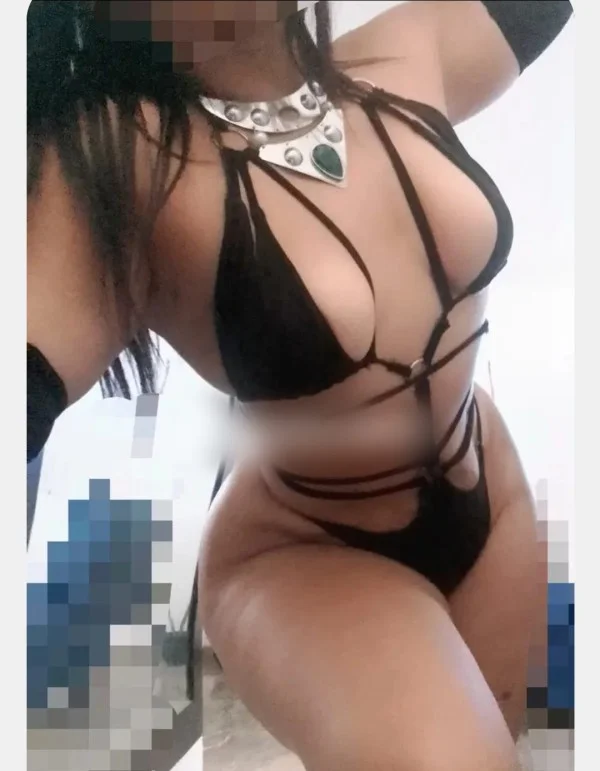 Escort latina curvy en Barcelona