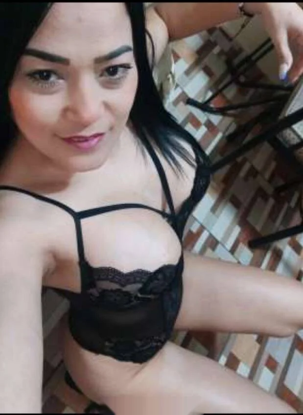 Escort asiática curvy en Lorca