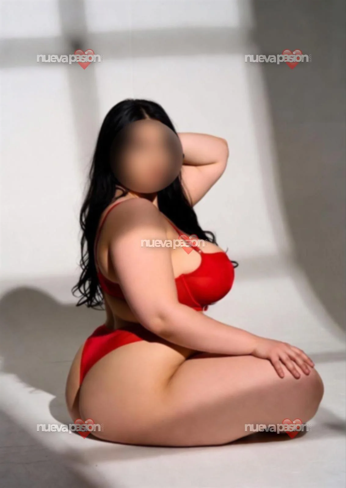 Escort latina curvy en Málaga