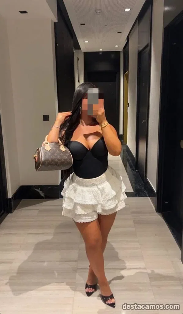 Escort latina curvy en Almería
