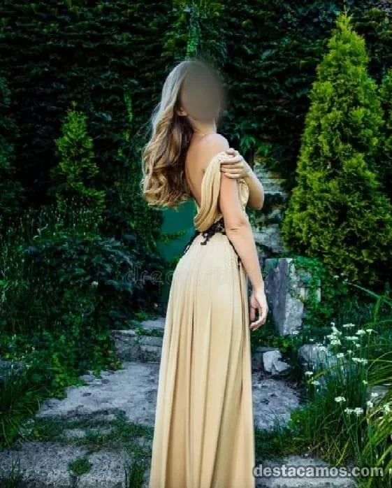 Escort blanca delgada en Cantabrana