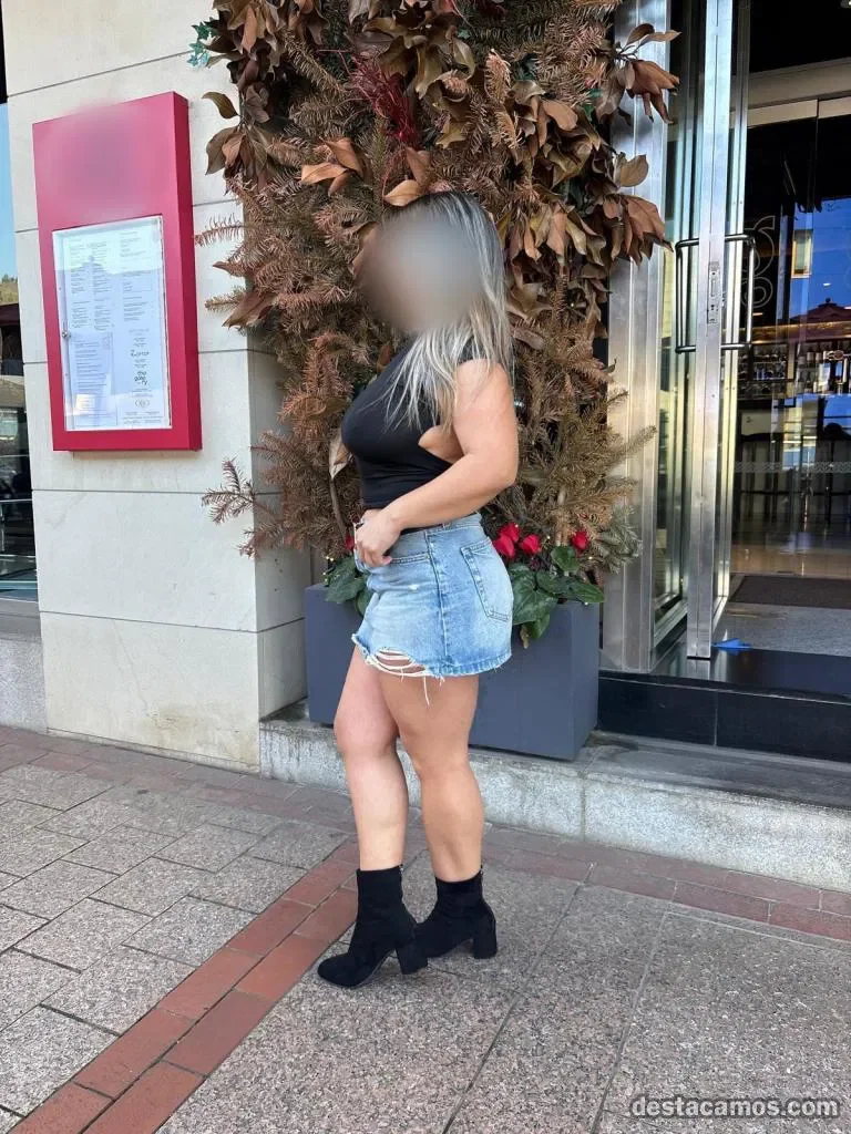 Escort blanca curvy en Bilbao