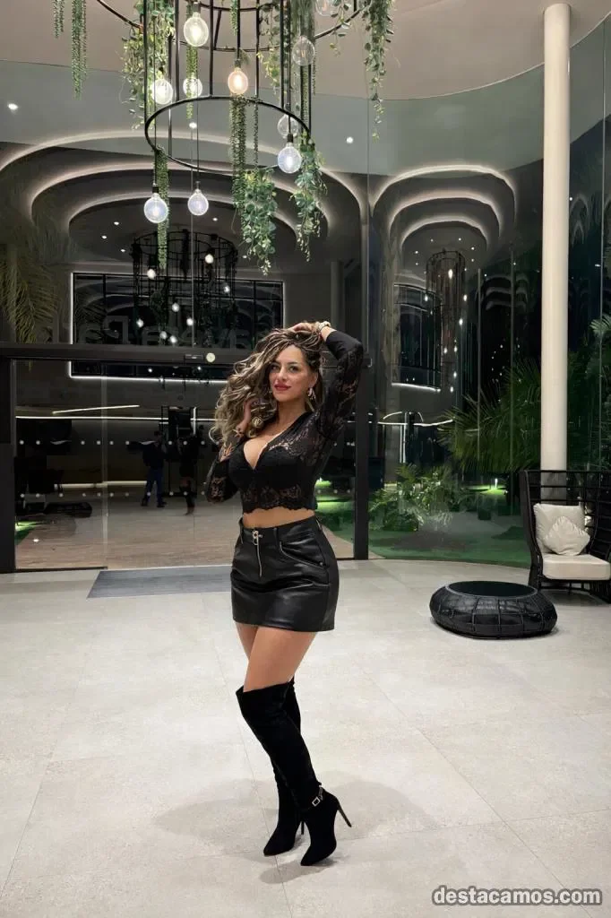 Escort latina curvy en Alicante