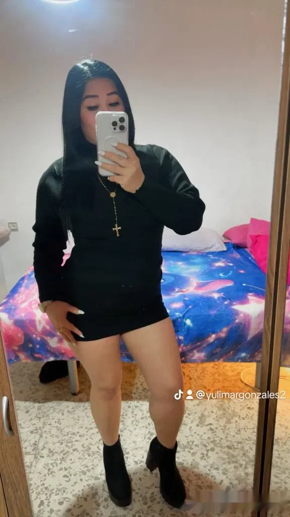 Escort latina curvy en Cádiz