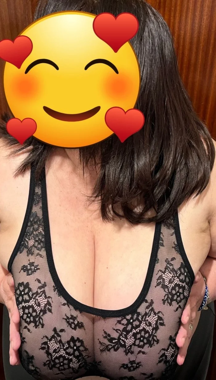 Escort latina curvy en Madrid