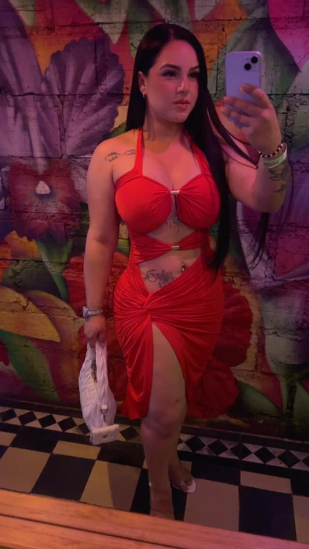 Escort latina curvy en La Coruña