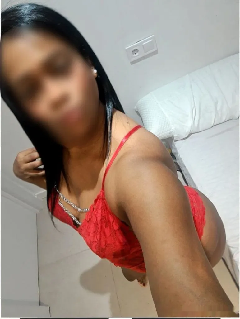 Escort latina curvy en Badajoz