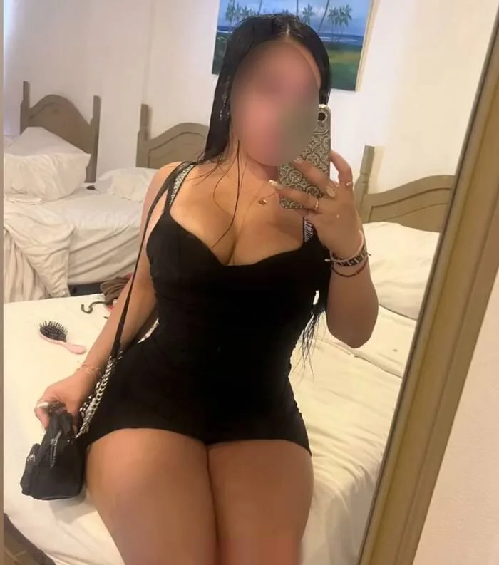 Escort latina curvy en Santiago de Compostela
