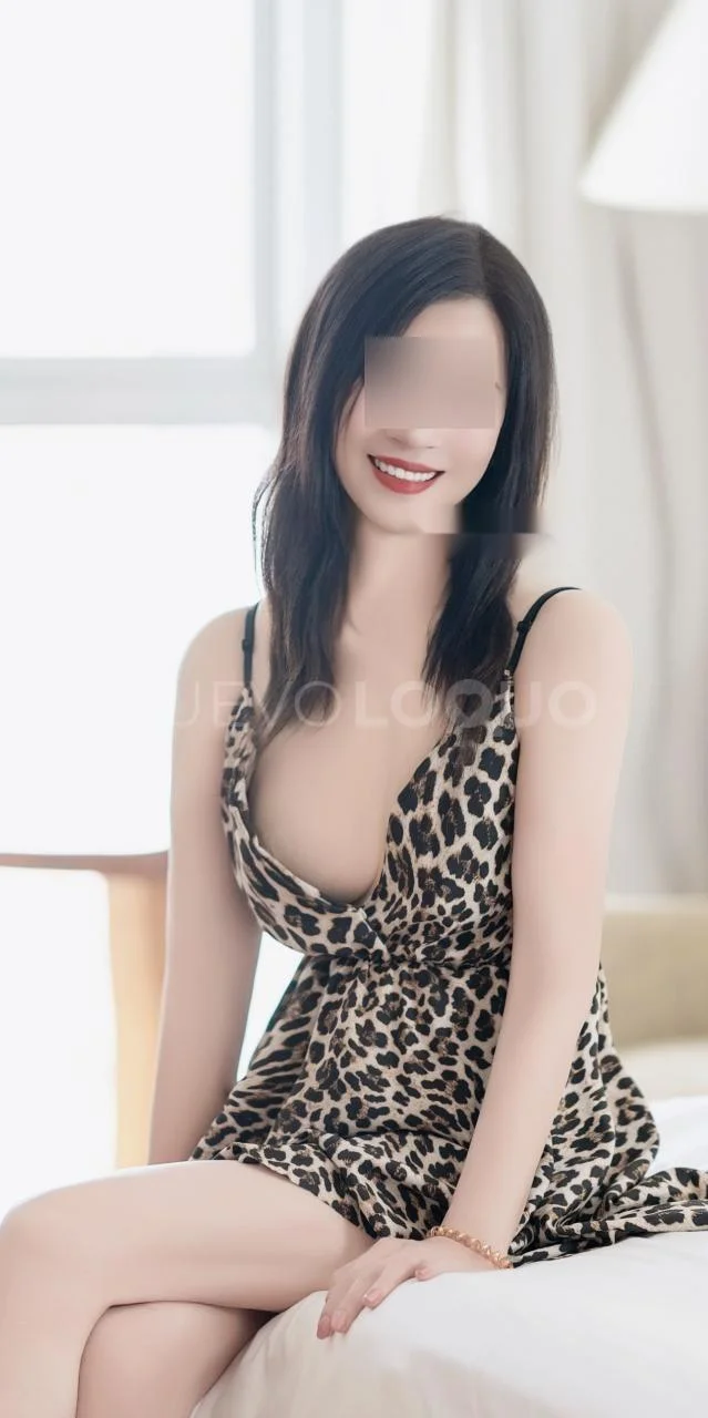 Escort asiática curvy en Las Palmas de Gran Canaria