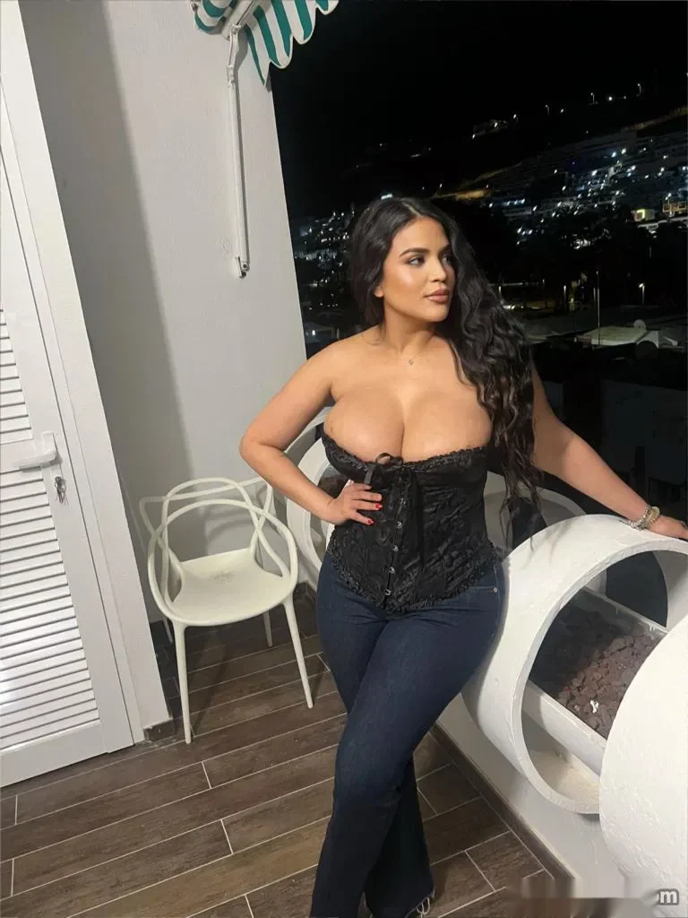 Escort latina curvy en Las Palmas de Gran Canaria