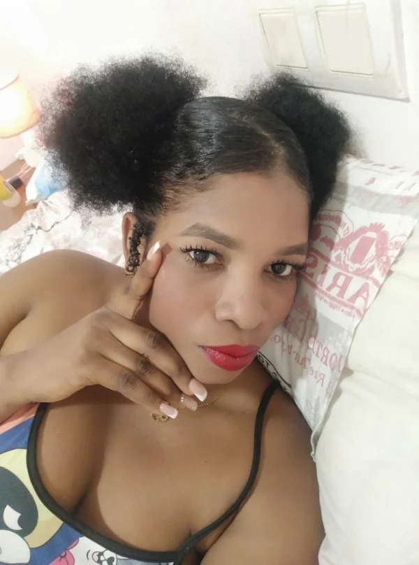 Escort mulata curvy en Igualada
