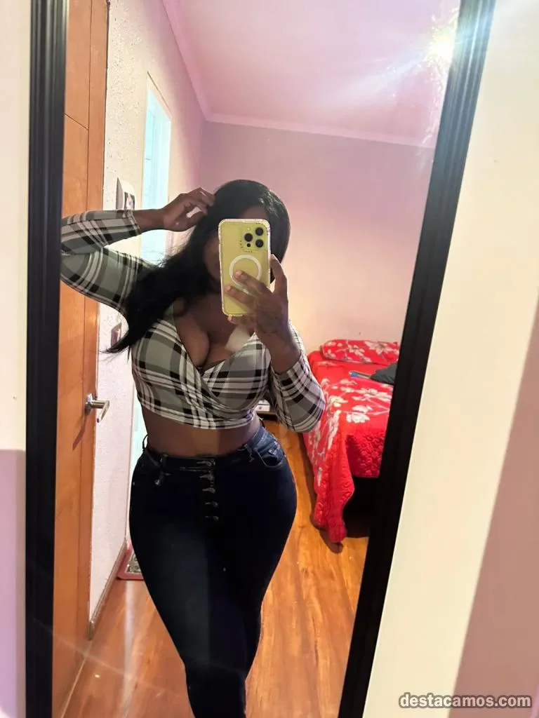 Escort mulata curvy en Orense