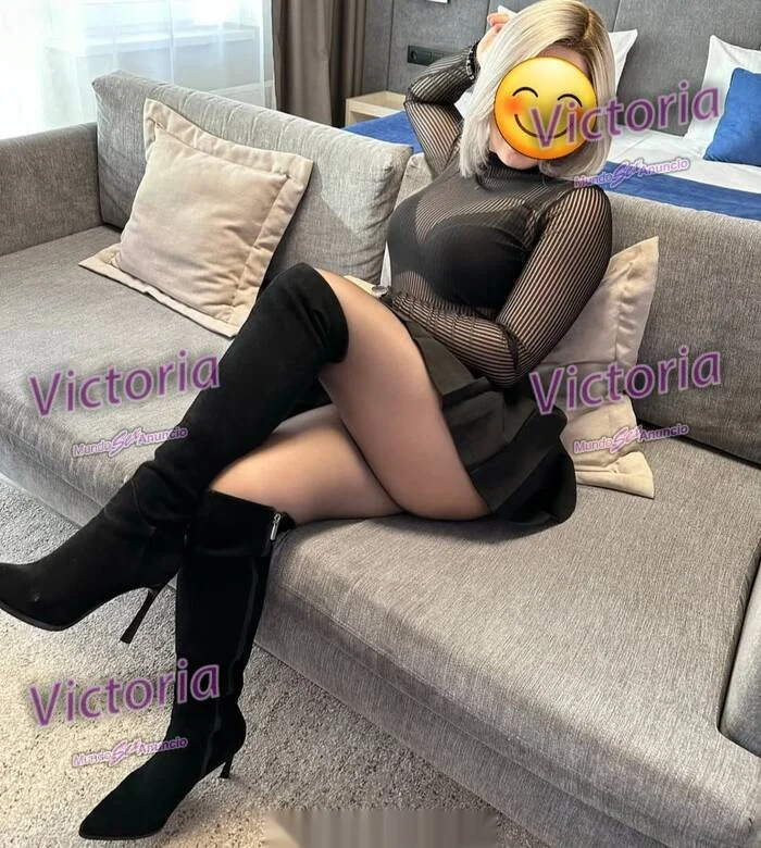 Escort blanca curvy en Badajoz