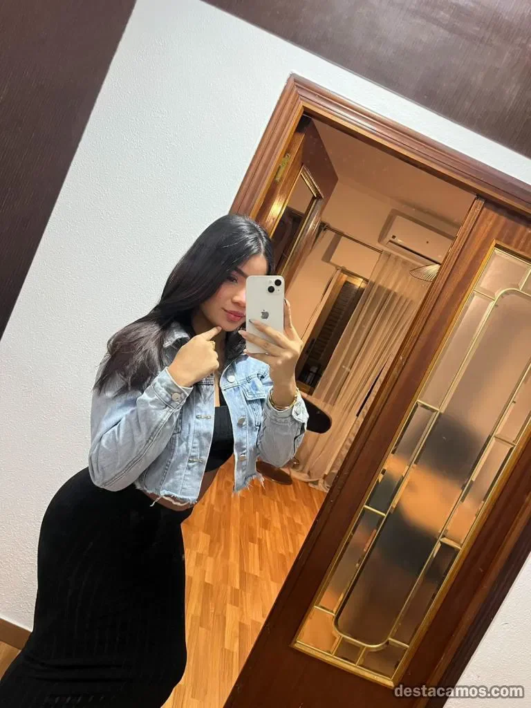 Escort latina delgada en Alicante