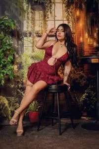 Escort latina curvy en Madrid