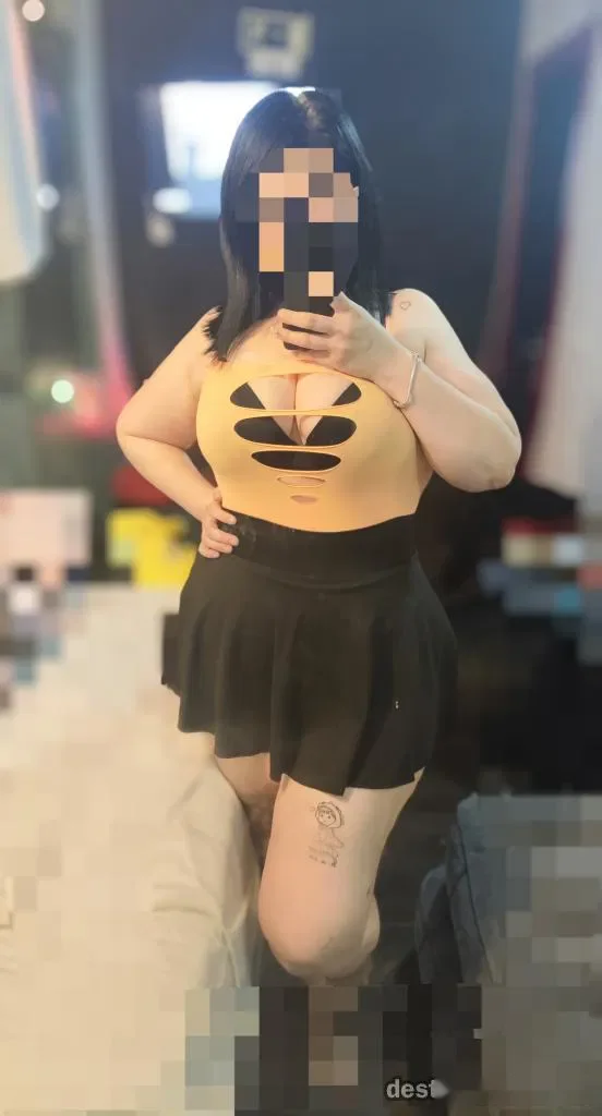 Escort latina curvy en Madrid