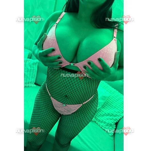 Escort latina curvy en Madrid