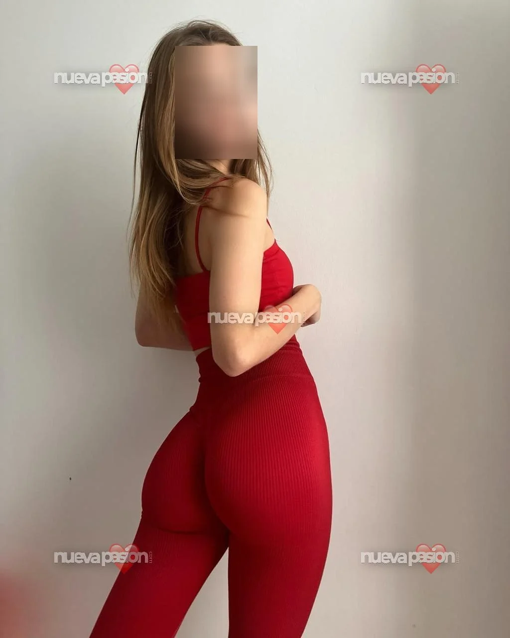 Escort blanca curvy en Madrid