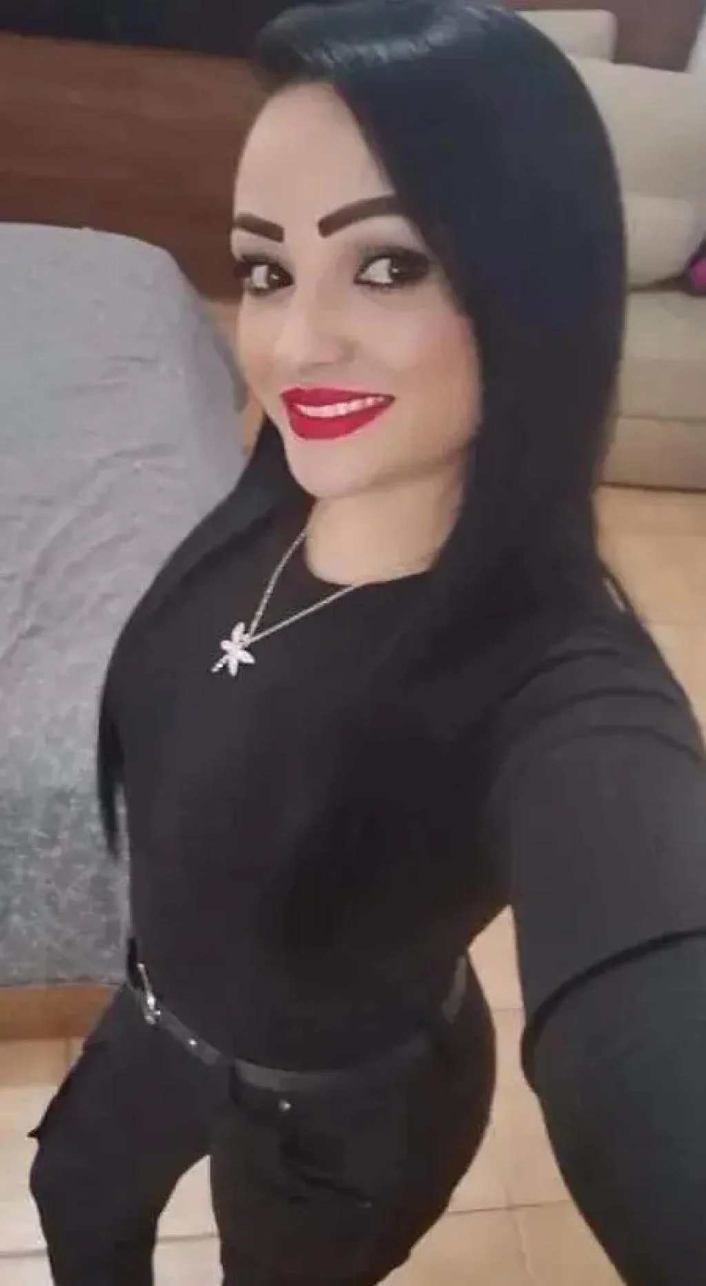 Escort latina curvy en Sevilla
