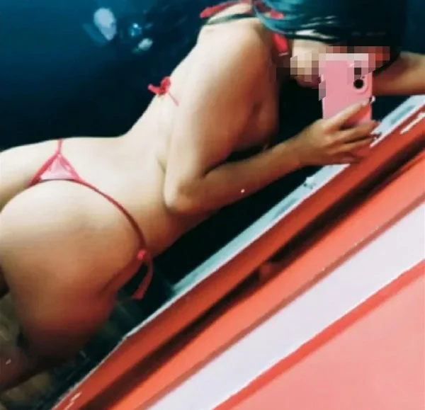 Escort latina curvy en Madrid