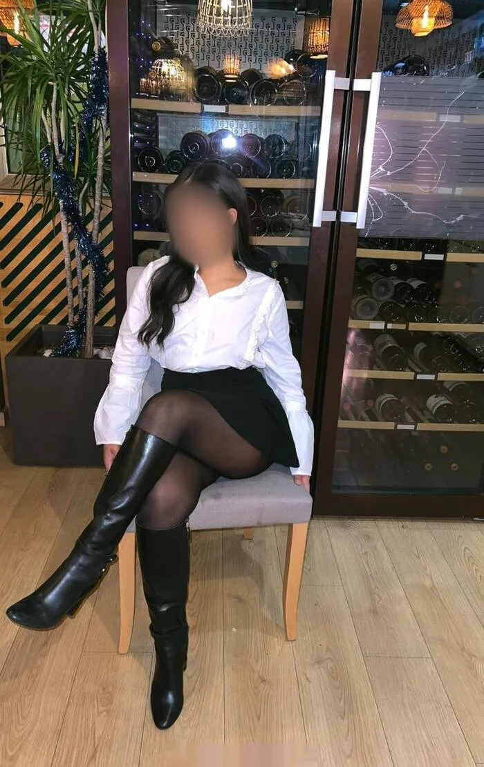 Escort latina delgada en Villafranca del Panadés