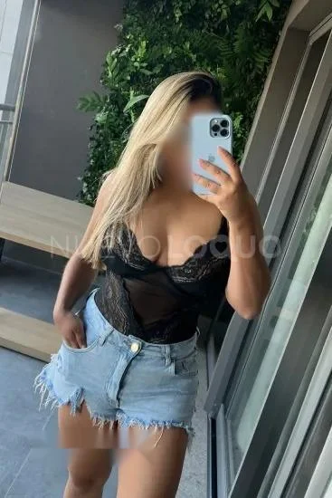 Escort latina curvy en Barcelona