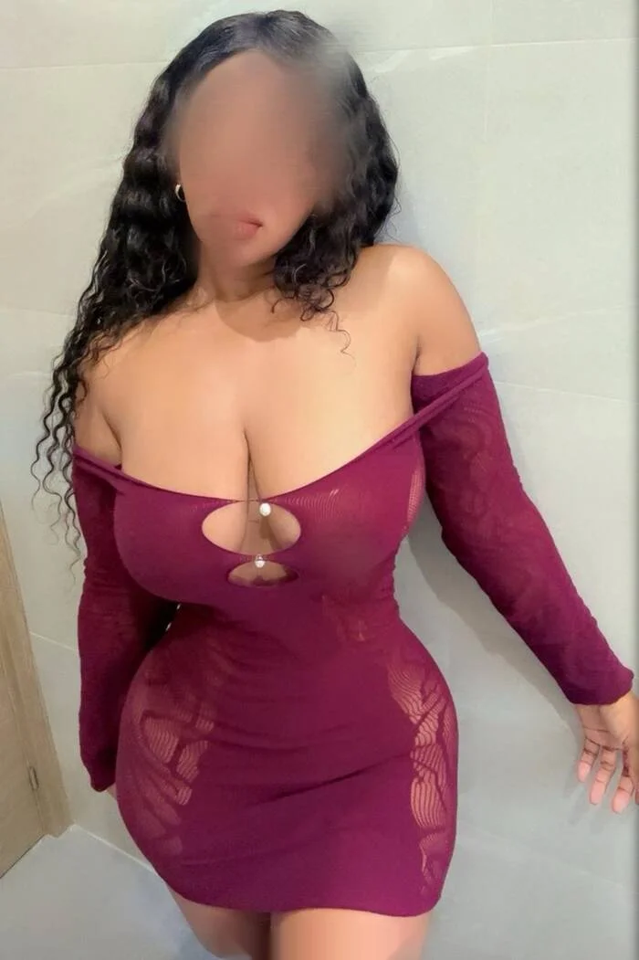 Escort latina curvy en Lugo