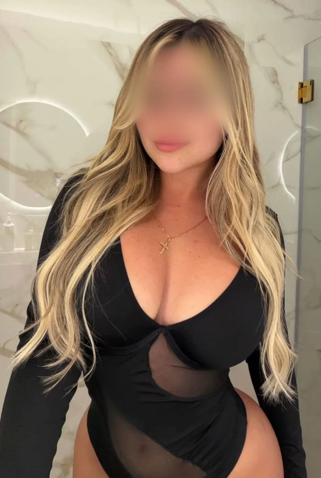 Escort blanca curvy en Bilbao