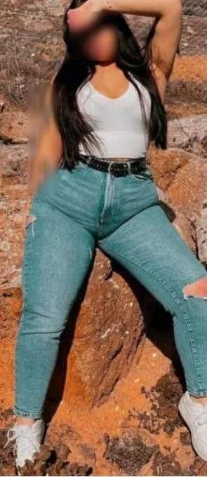 Escort latina curvy en La Coruña