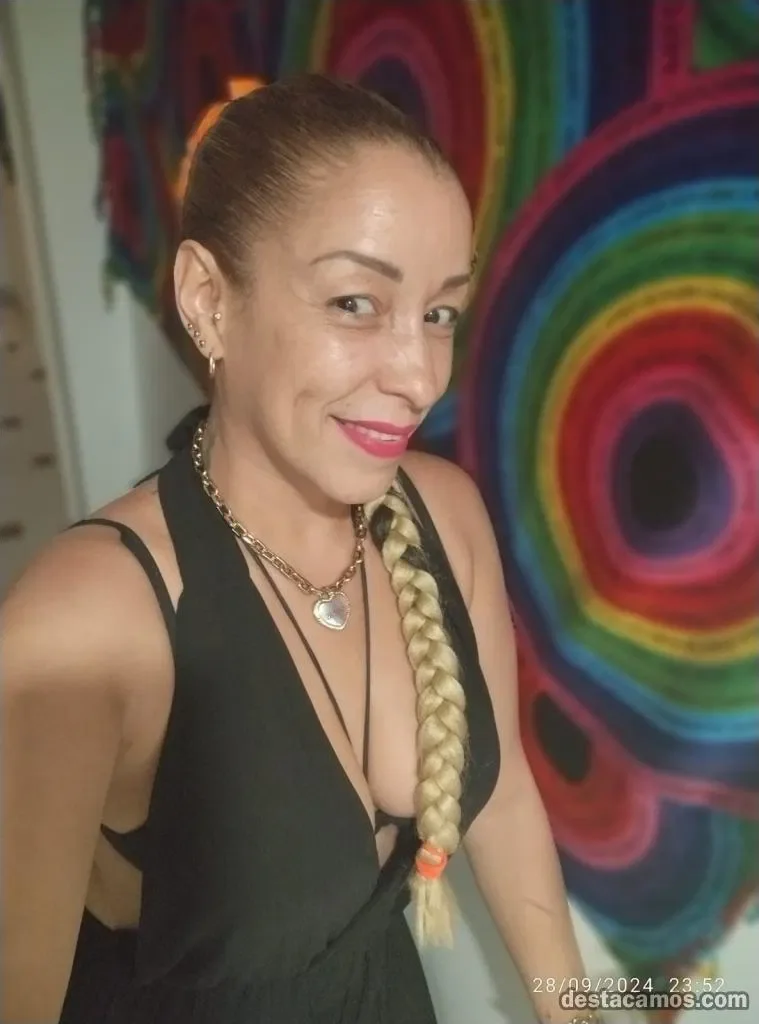 Escort latina curvy en Cuenca