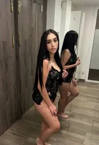 Escort latina curvy en Málaga