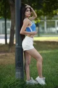 Escort latina delgada en Alicante